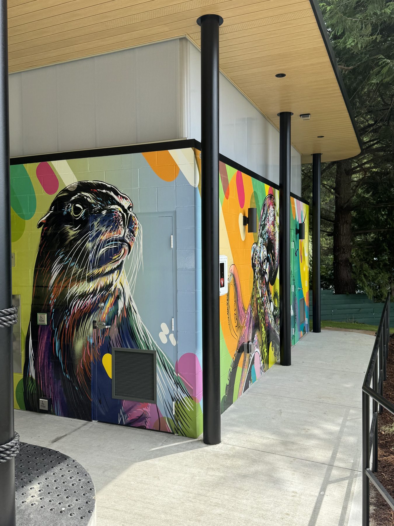 Washroom building at Lions Bay Beach Park with wildlife public art mural